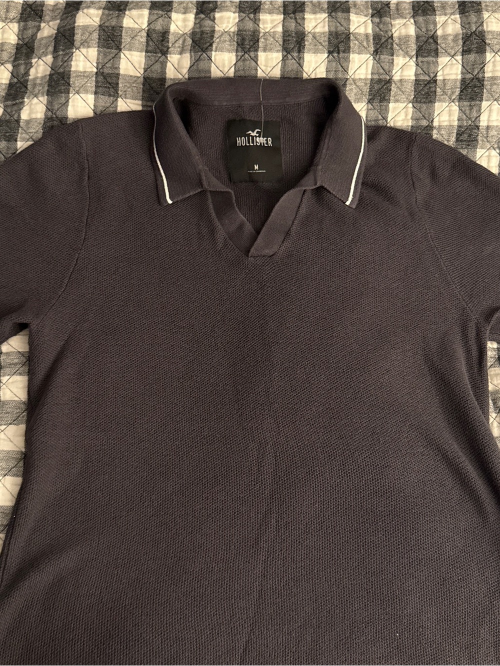 Hollister Men's Gray Short Sleeve Collared Polo Shirt Size Medium